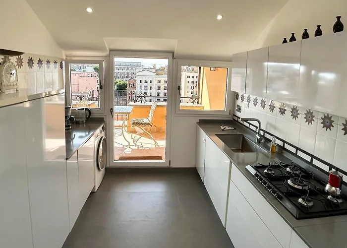 Habitat's Colosseum-monti 3br Penthouse With Terrace * Rzym