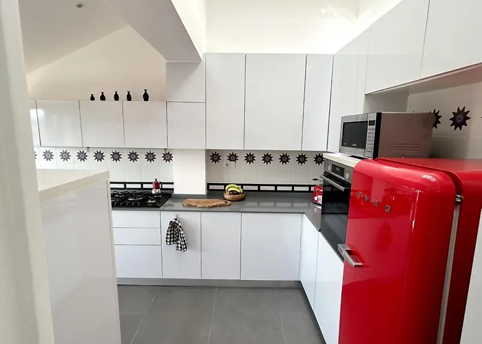 Habitat's Colosseum-monti 3br Penthouse With Terrace Apartament Rzym